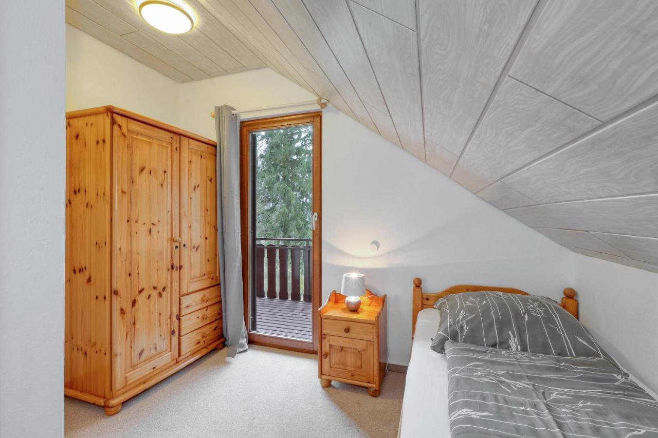 Seepark Kirchheim Ferienhaus Bei Vera Mit Sauna Luaran gambar